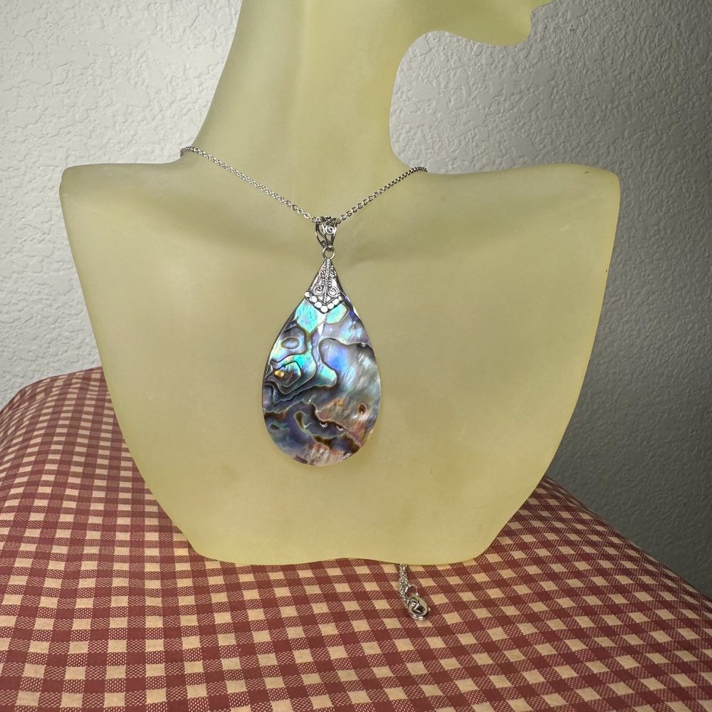 NEW Silver & Genuine Abalone Shell Pendant